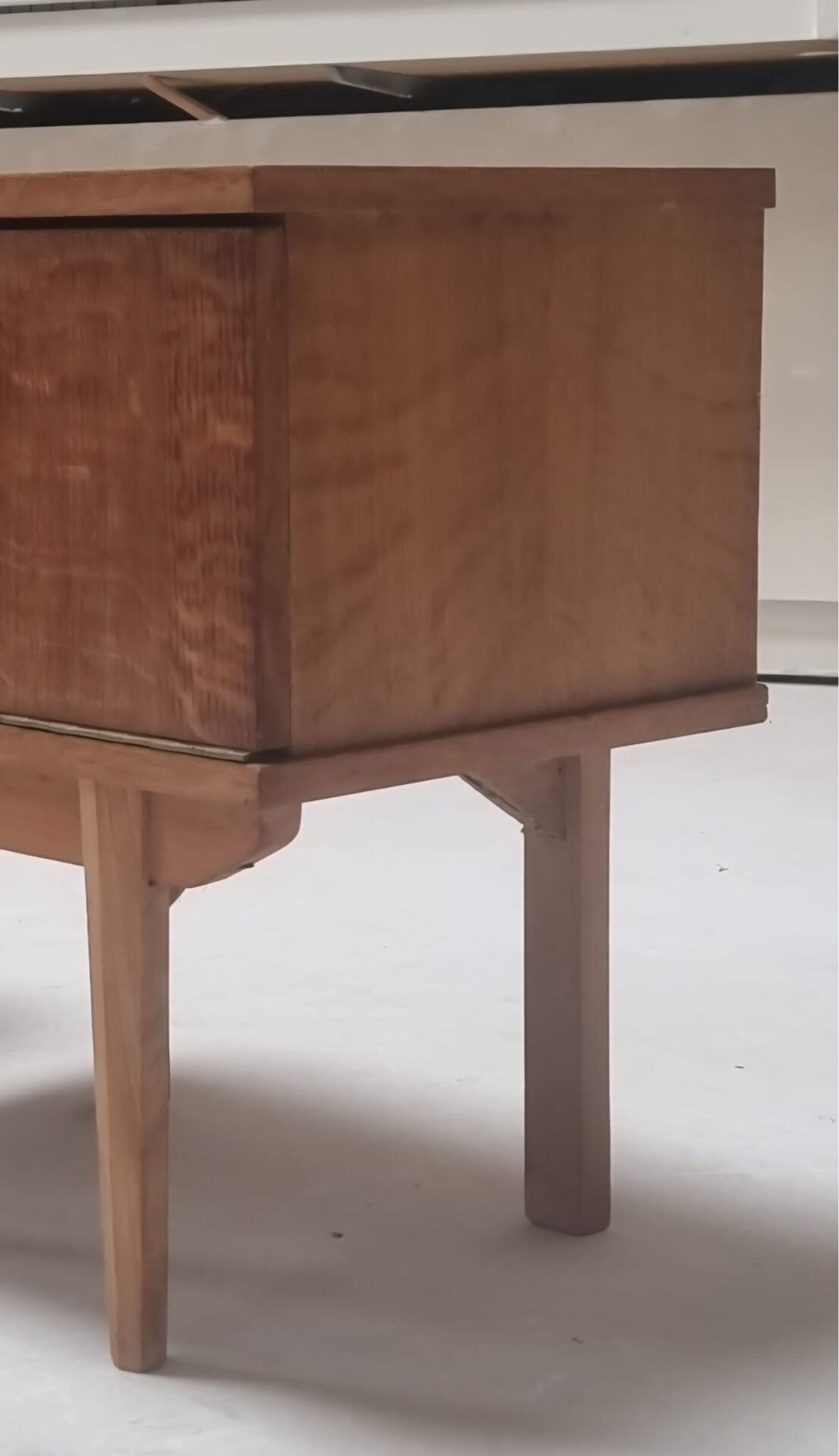 Tables de chevet du milieu du siècle