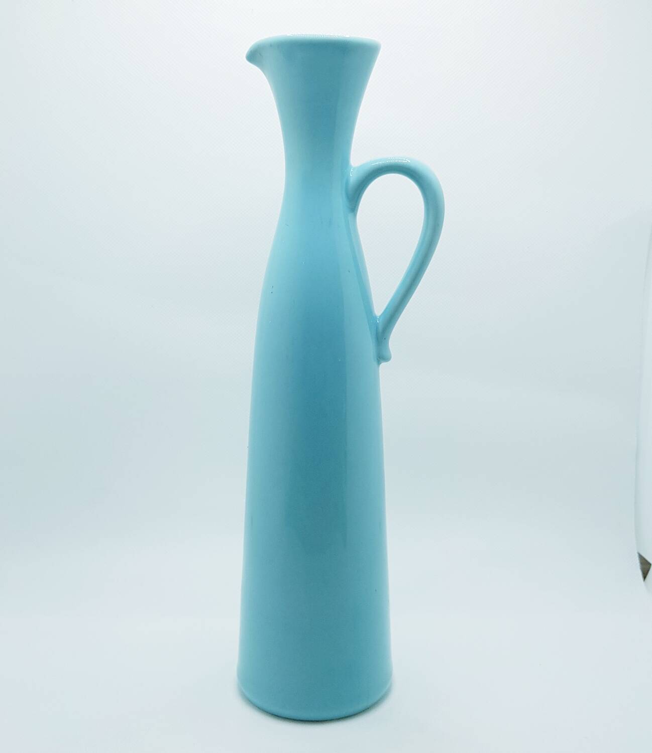 Grande cruche en céramique bleu œuf
