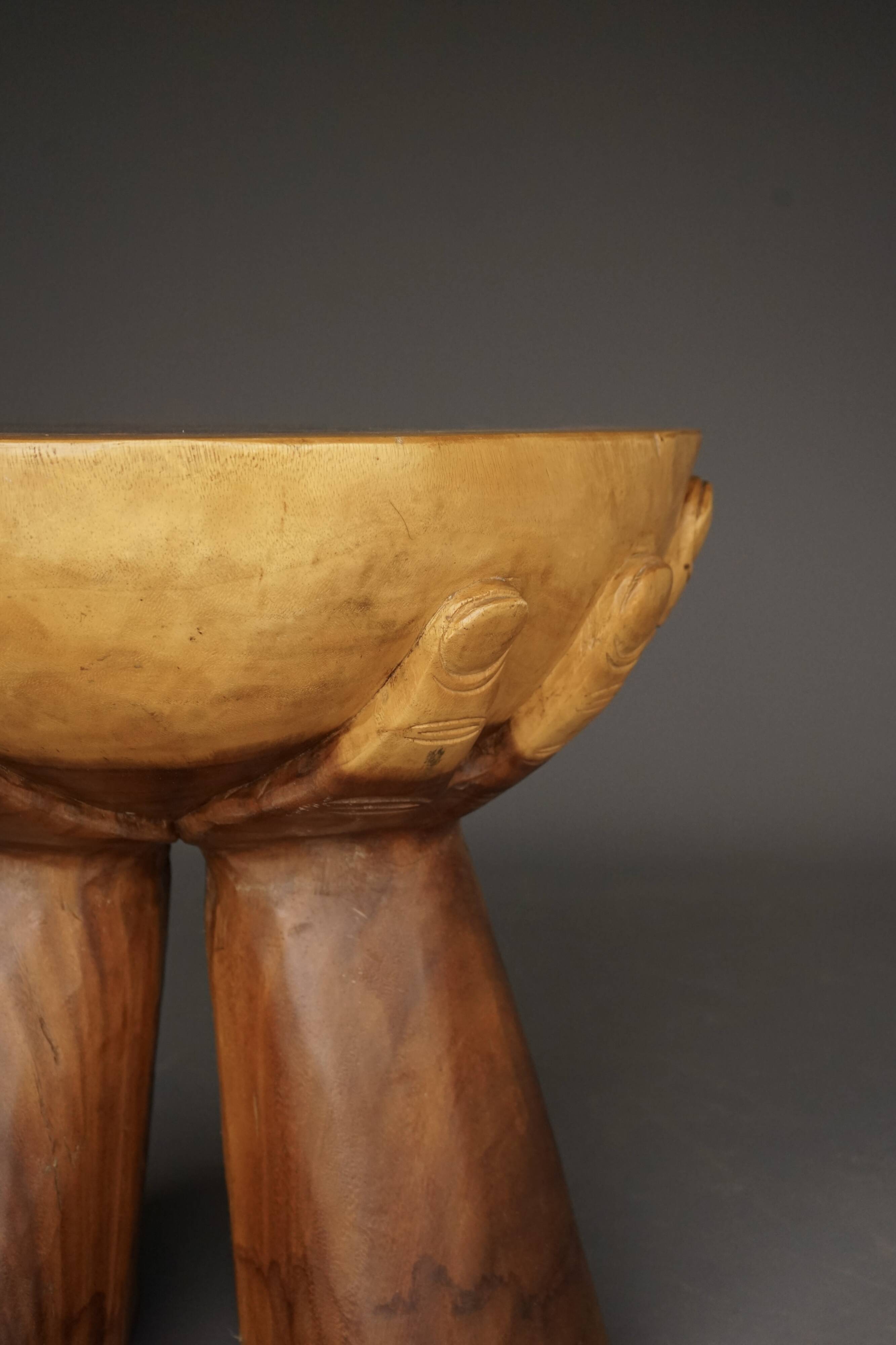 Table à manger vintage en bois massif. Années 1970