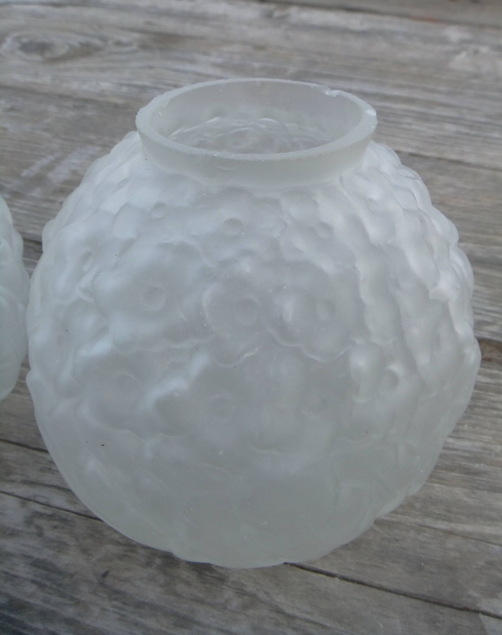Vase boule art déco paire décor fleurs et feuilles