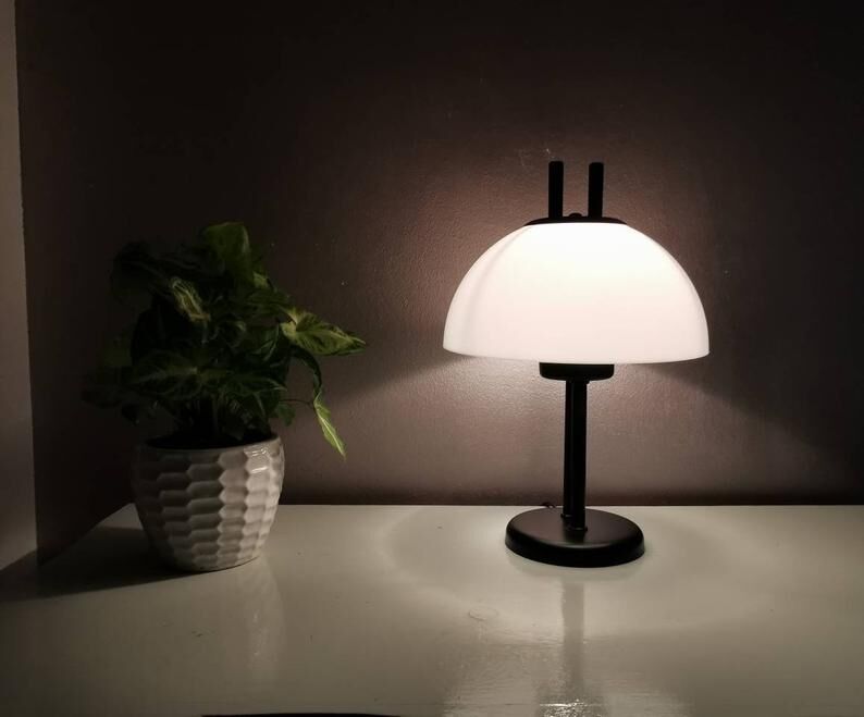 Lampe de table vintage Steinhauer 80s