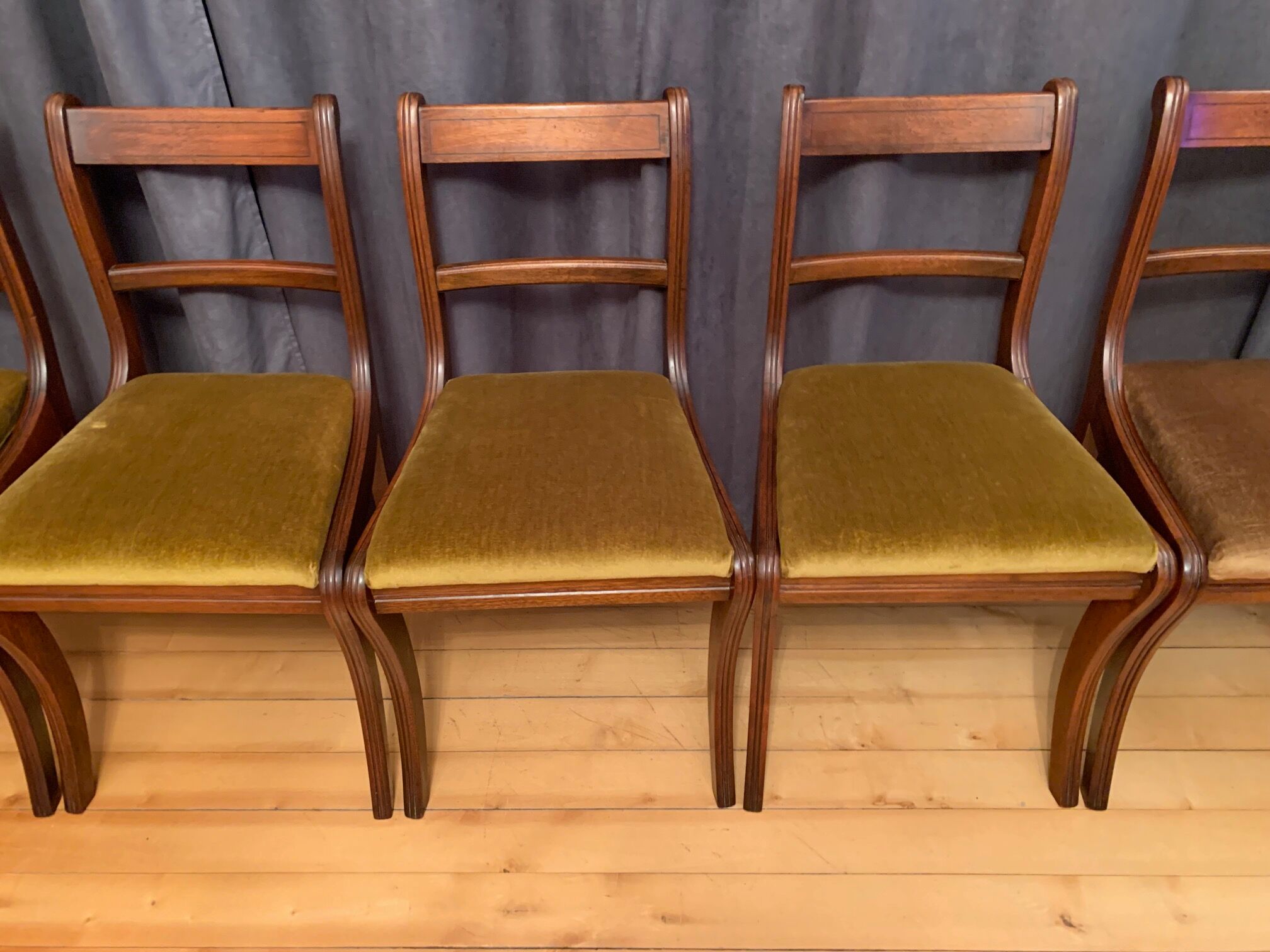 Ensemble de six chaises Regency Bevan Funnell Ltd Reprodux Angleterre années 1970