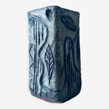 Square vase abstract decor