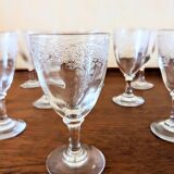 Verres anciens en cristal gravées