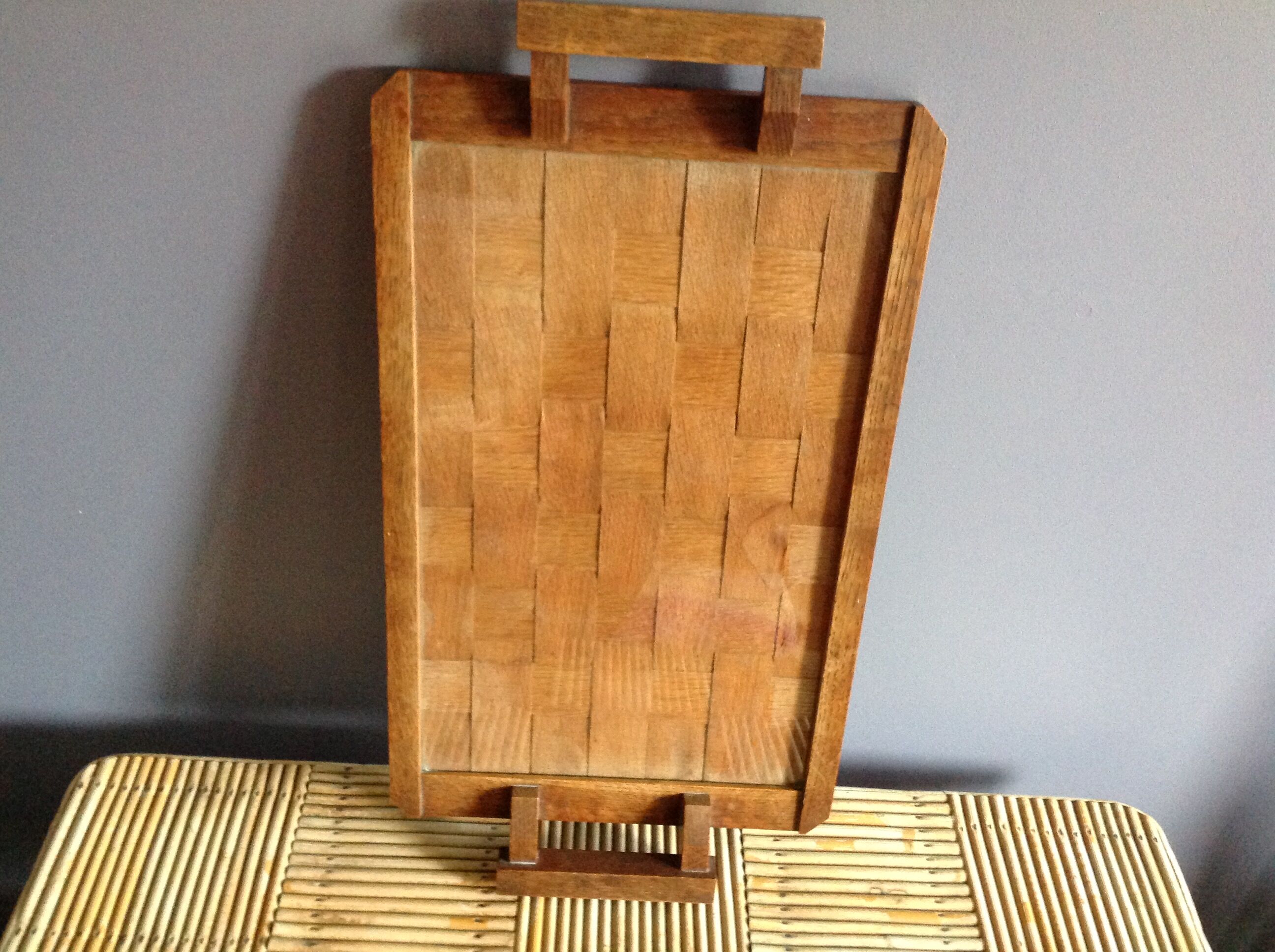 Plateau en bois tressé