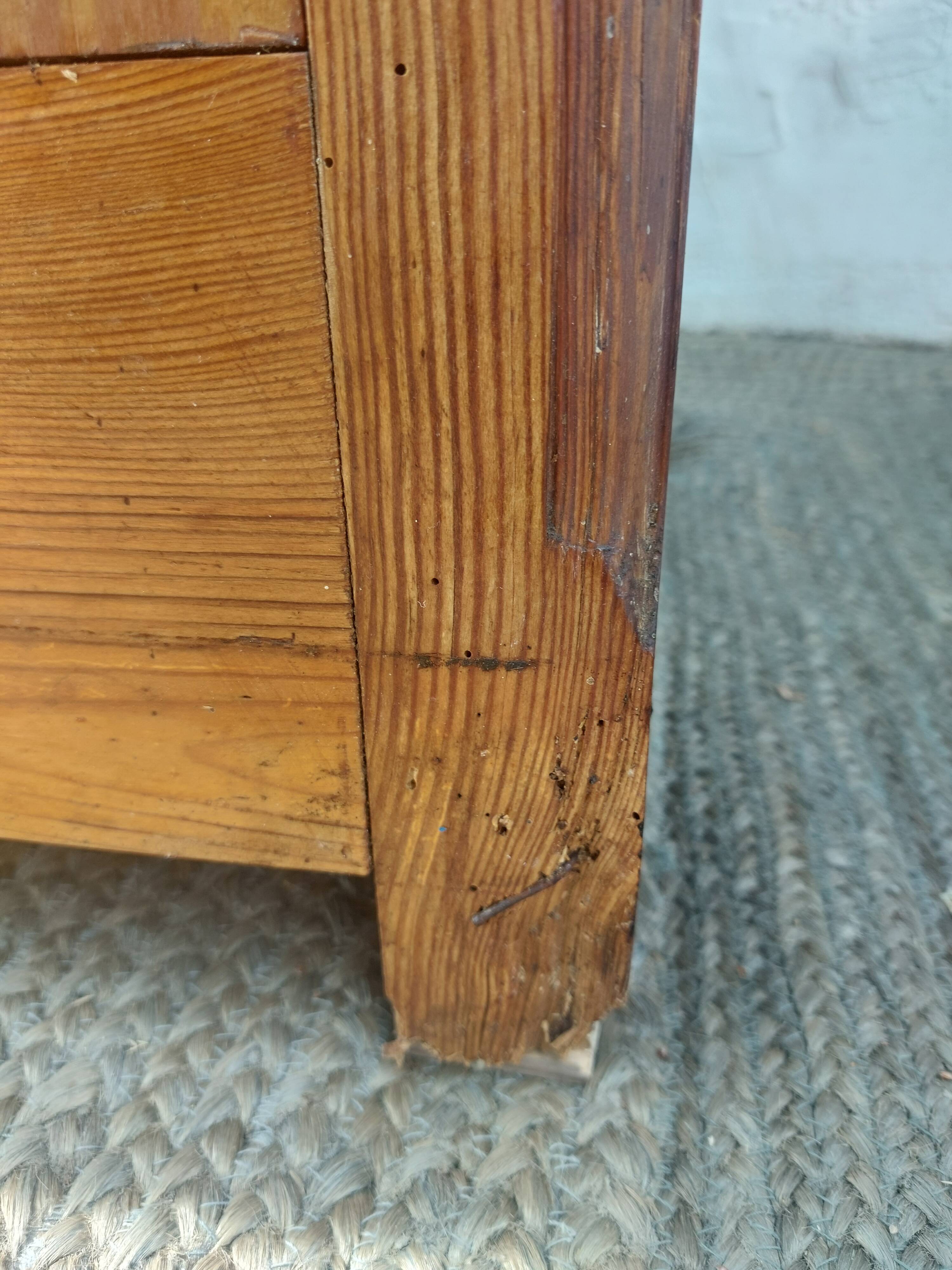 wardrobe, asymmetrical wardrobe