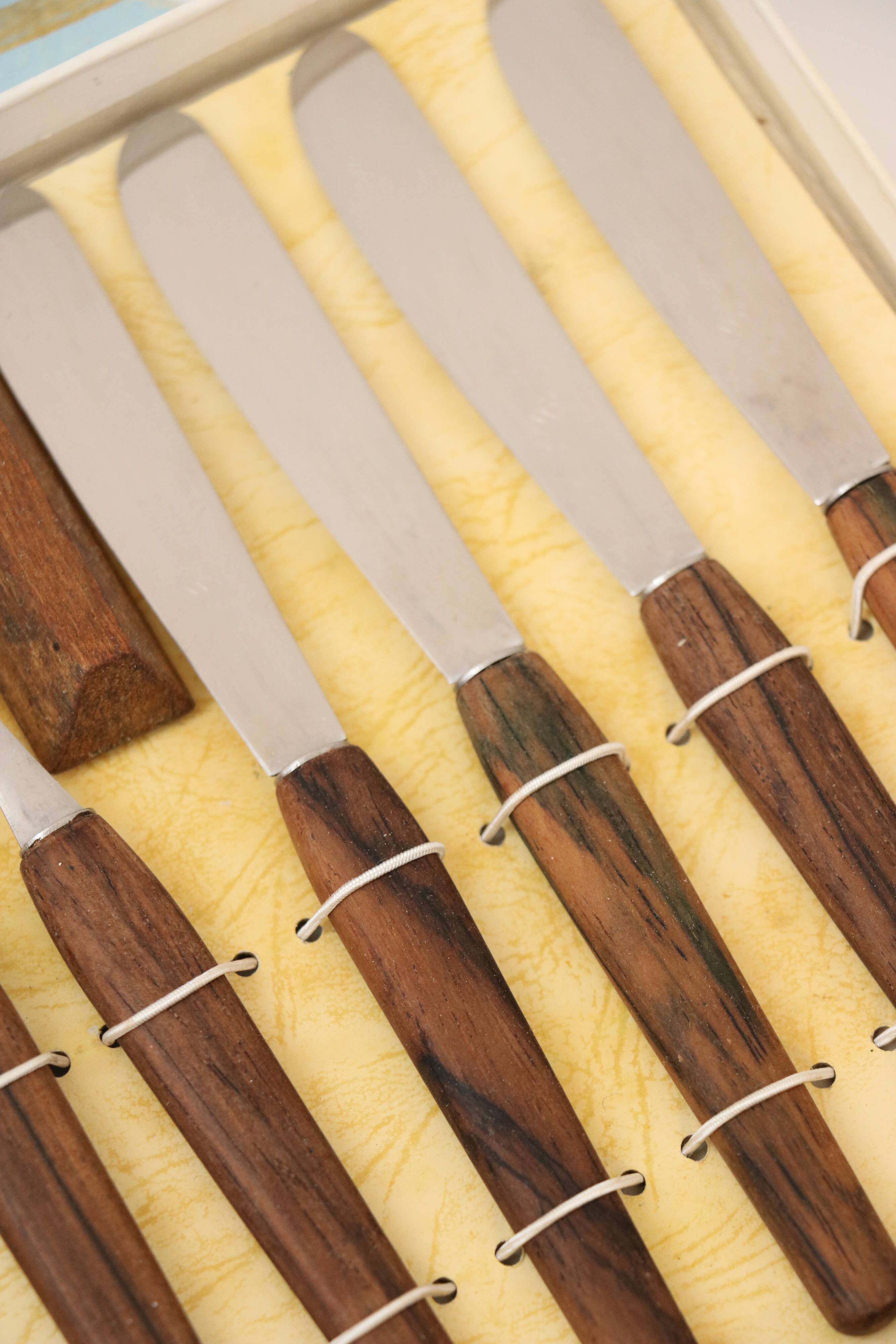 Set of 8 dessert cutlery, teak, 1960