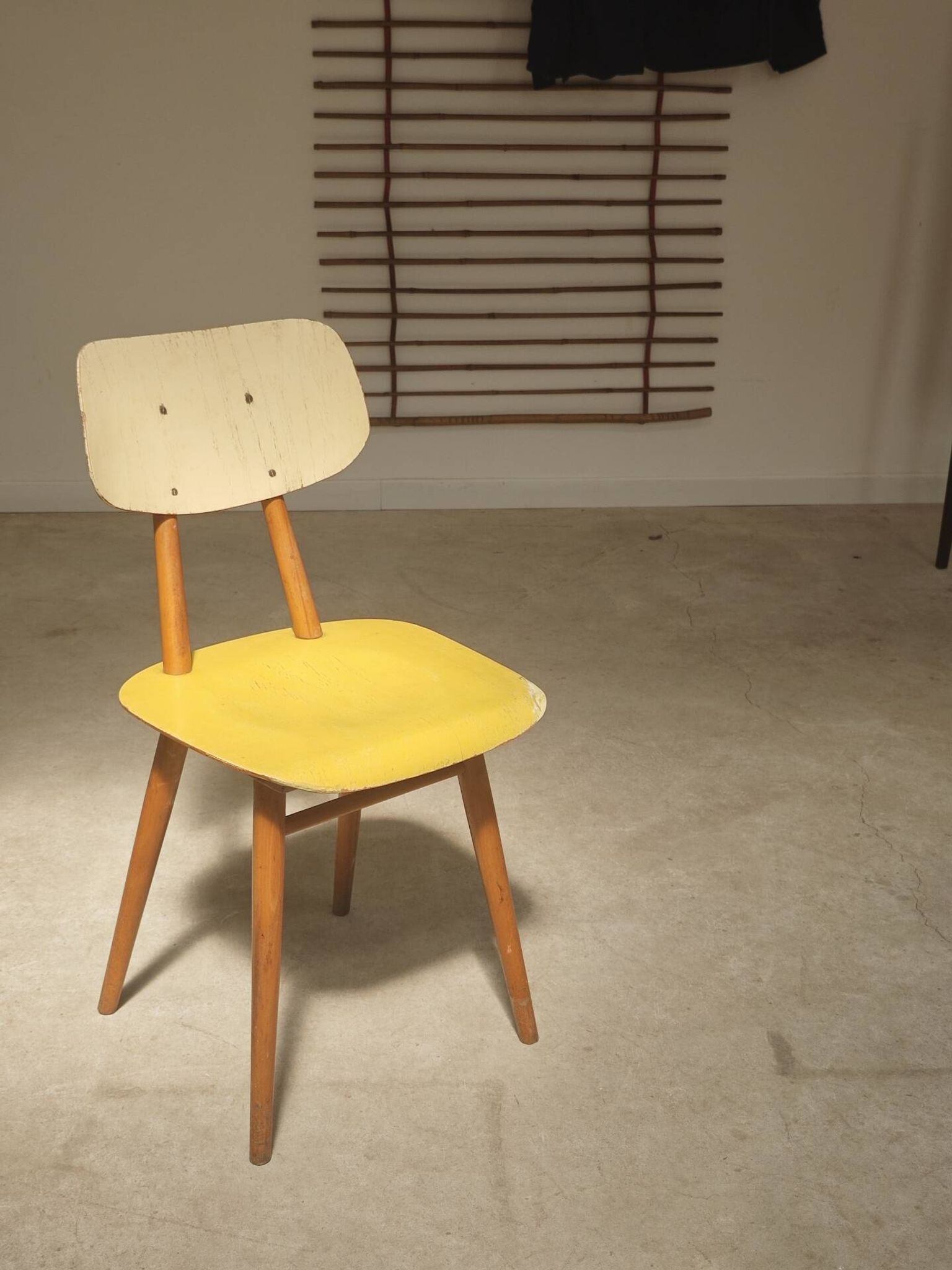 Yellow wooden chair TON Bystrice (Thonet) 1970