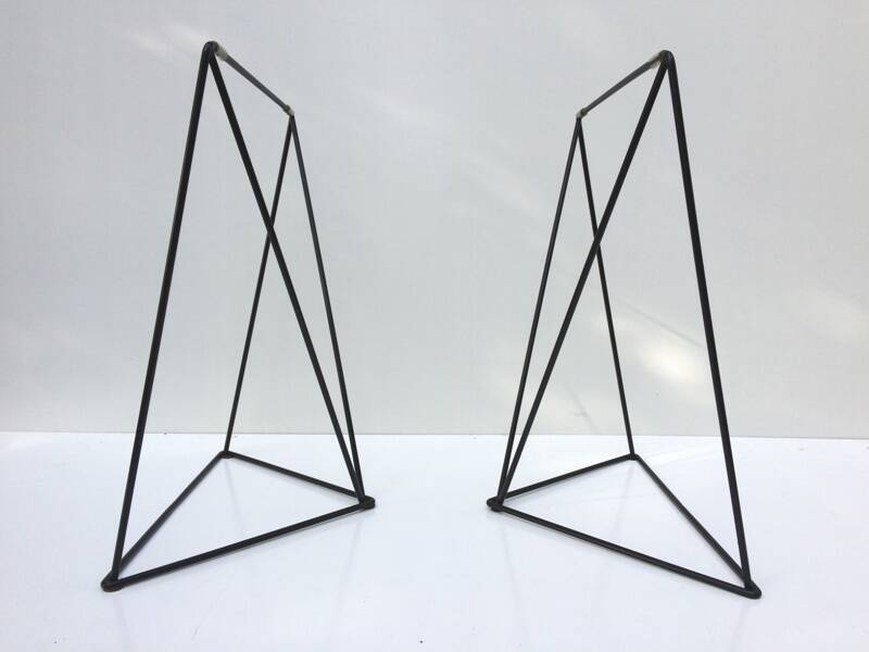 High table. 90s design.