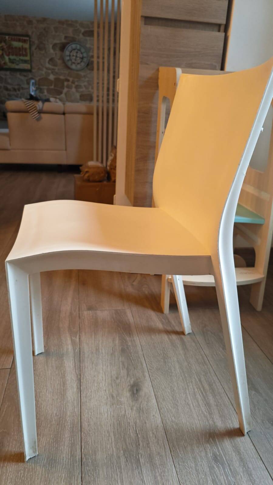Lot of 4 Kartell "Slick" chairs designed by Philippe Starck - off-white.