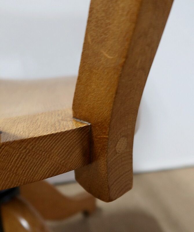 Adjustable office chair, in solid light oak – 1940