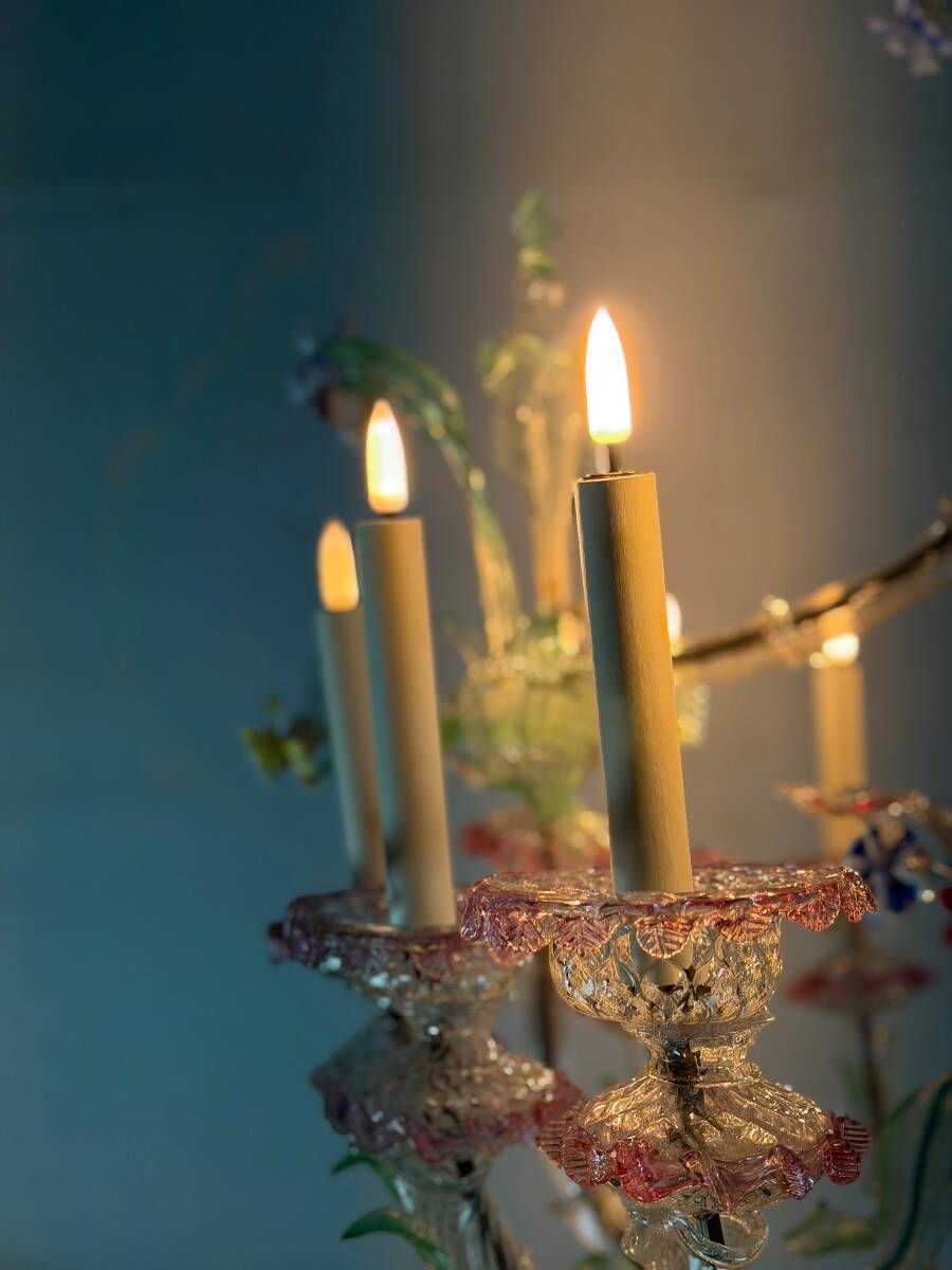 Large Venetian Rezzonico chandelier in multi-colored Murano glass, circa 1920