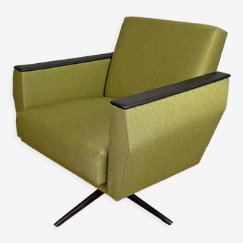 Restored vintage green swivel lounge armchair from 60's / mid century / upholseted / chair