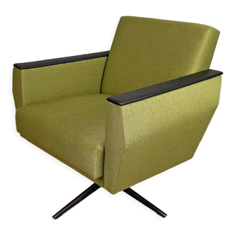 Restored vintage green swivel lounge armchair from 60's / mid century / upholseted / chair