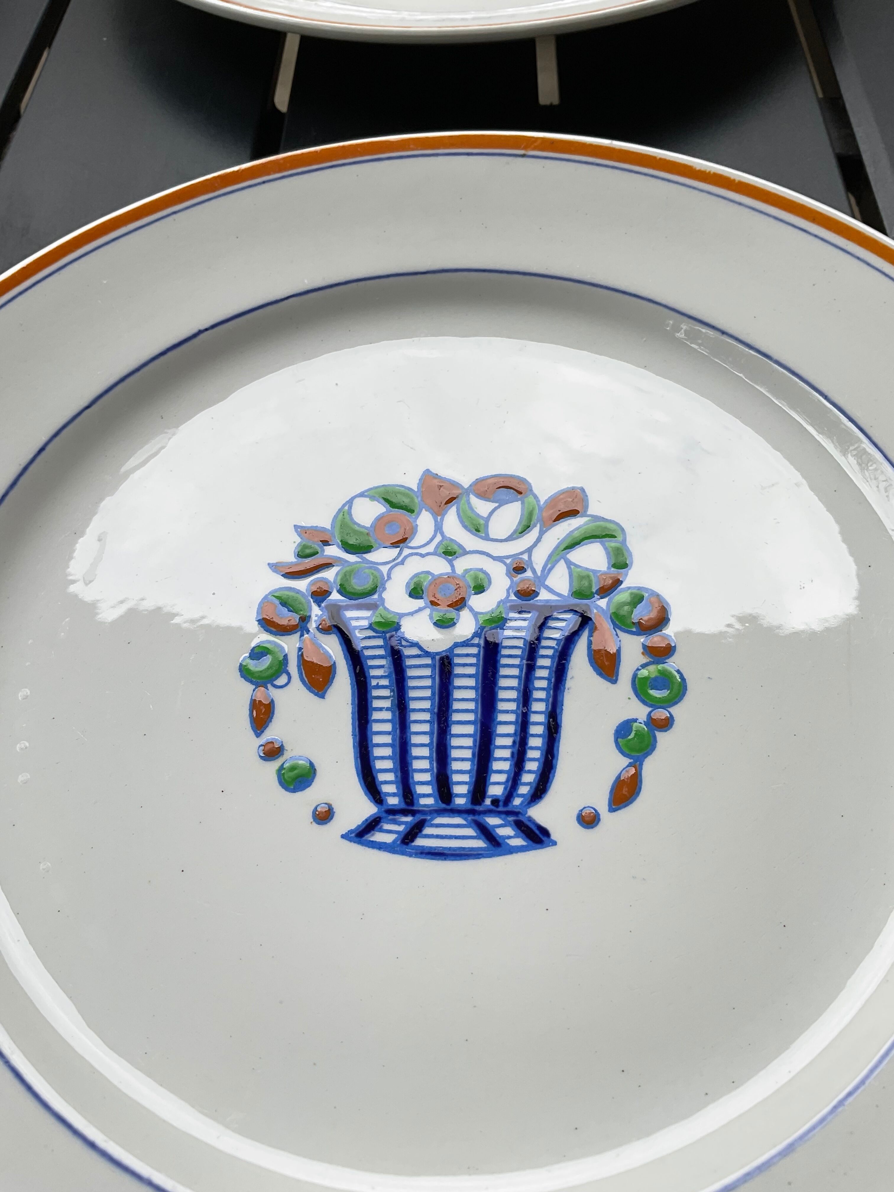 6 dessert plates, model 1930, boch la louvière