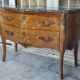 Commode galbée style Louis XV