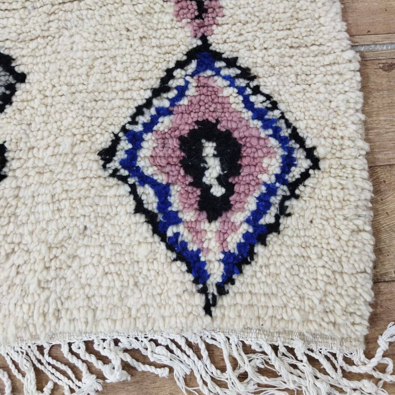 Handmade wool Berber rug 224 x 147 cm