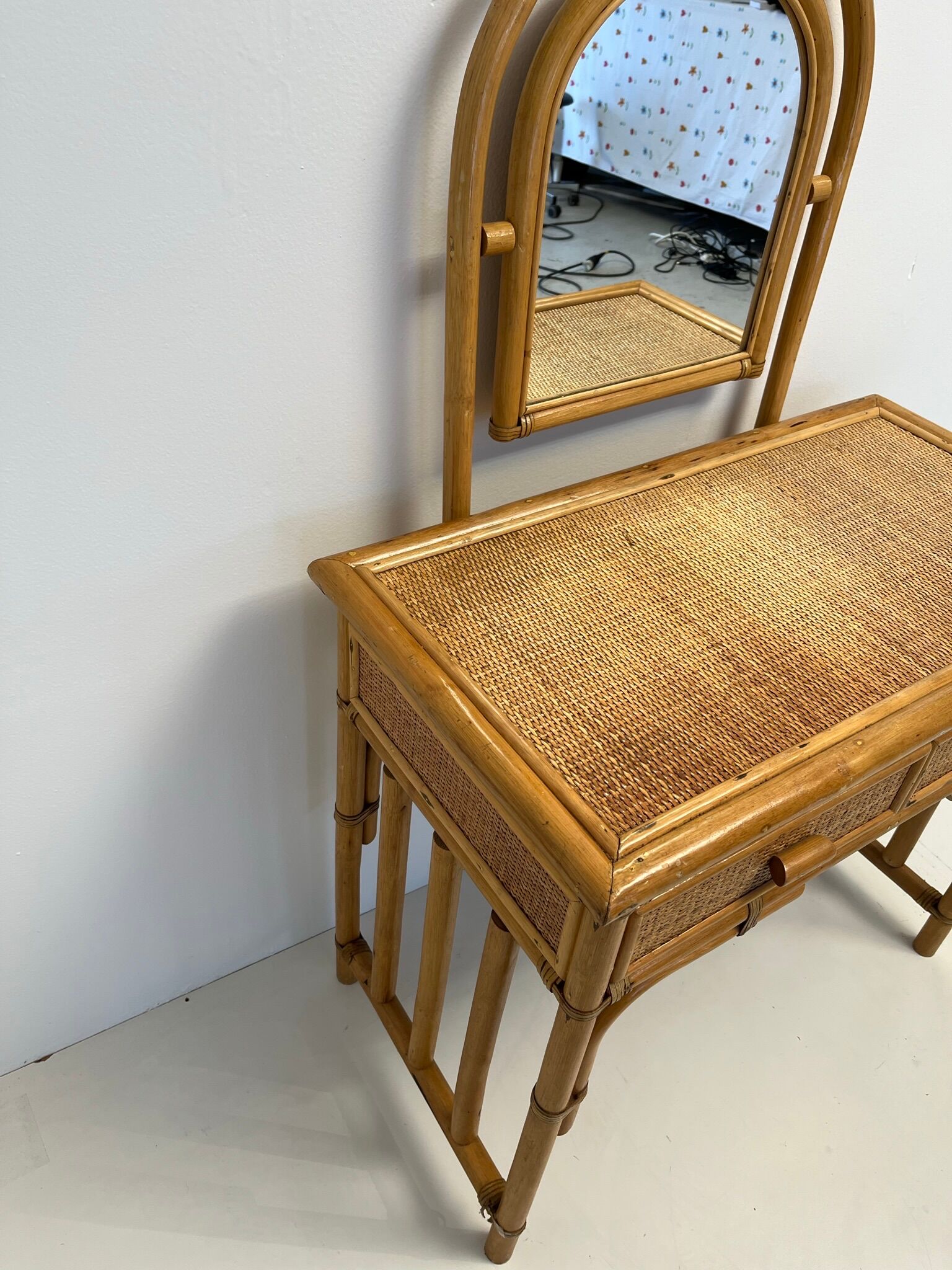 Bamboo and rattan dressing table, with mirror 50s-60s