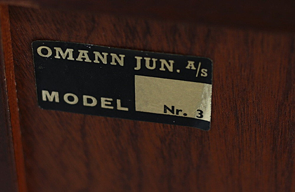 Omann Jun buffet in rosewood