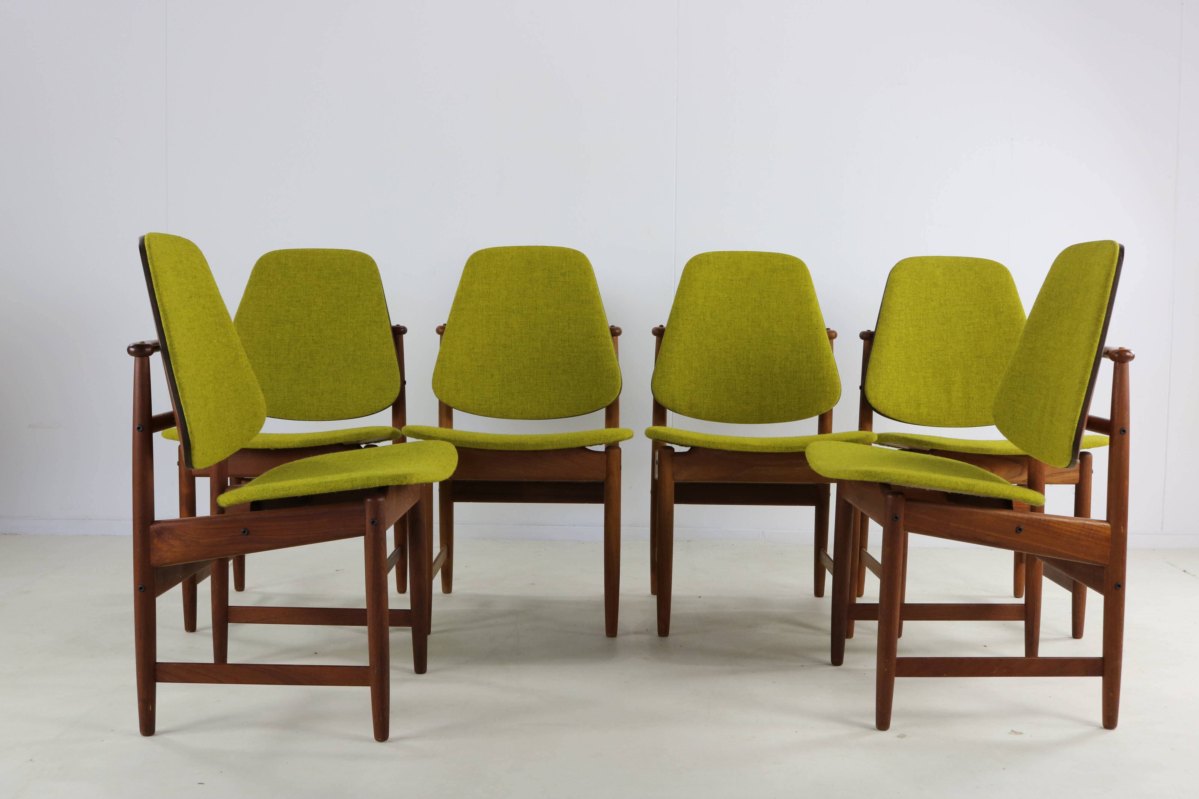 Ensemble de six chaises à manger design danois par Arne Hovmand Olsen