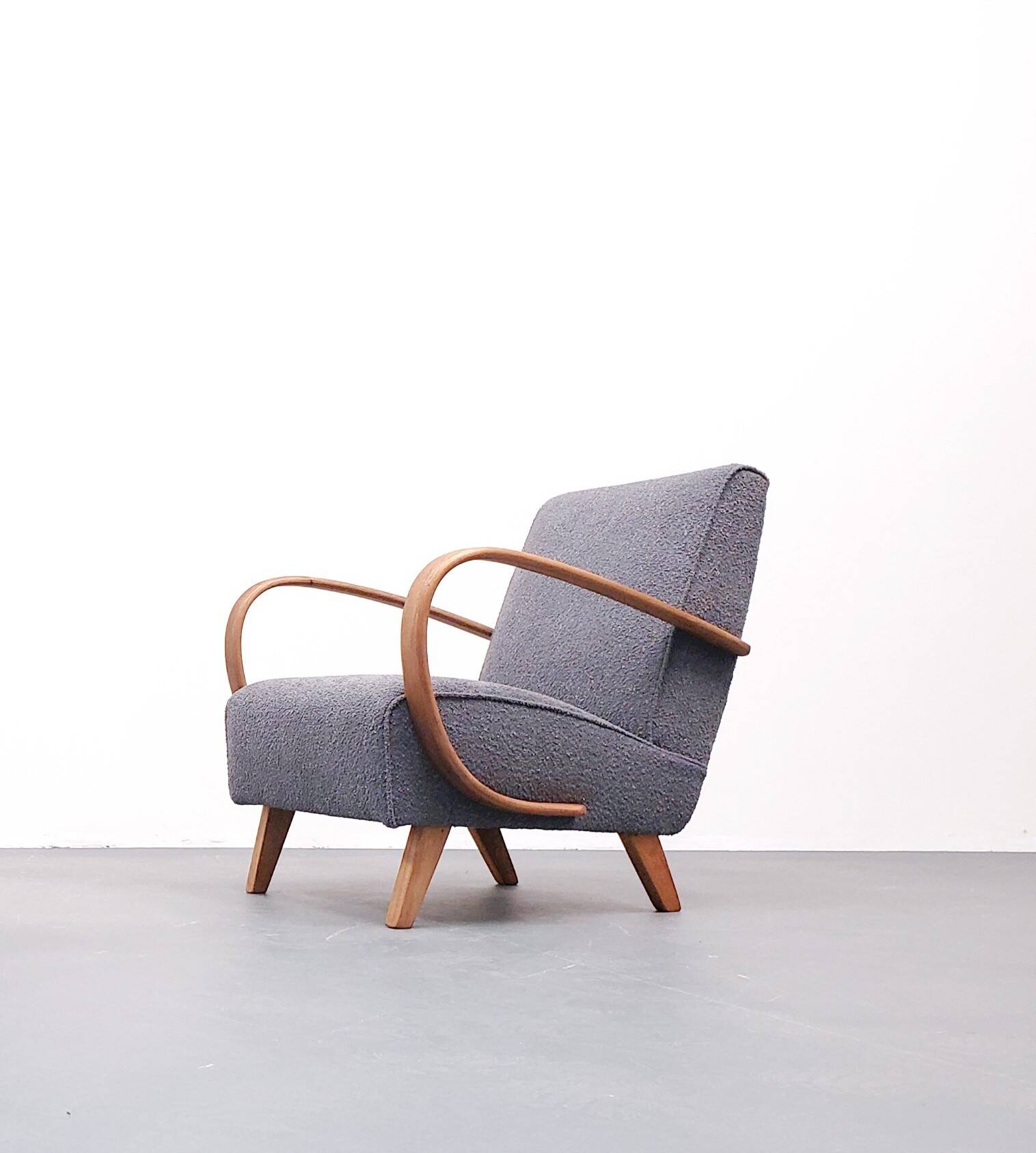 Fauteuil Jindrich Halabala en bois courbé, bouclette grise, 1930