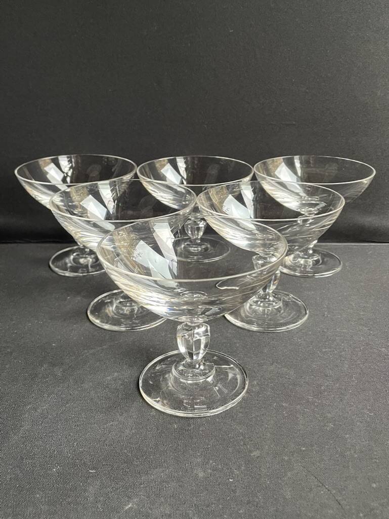 6 coupes à champagne – cristal uni taillé