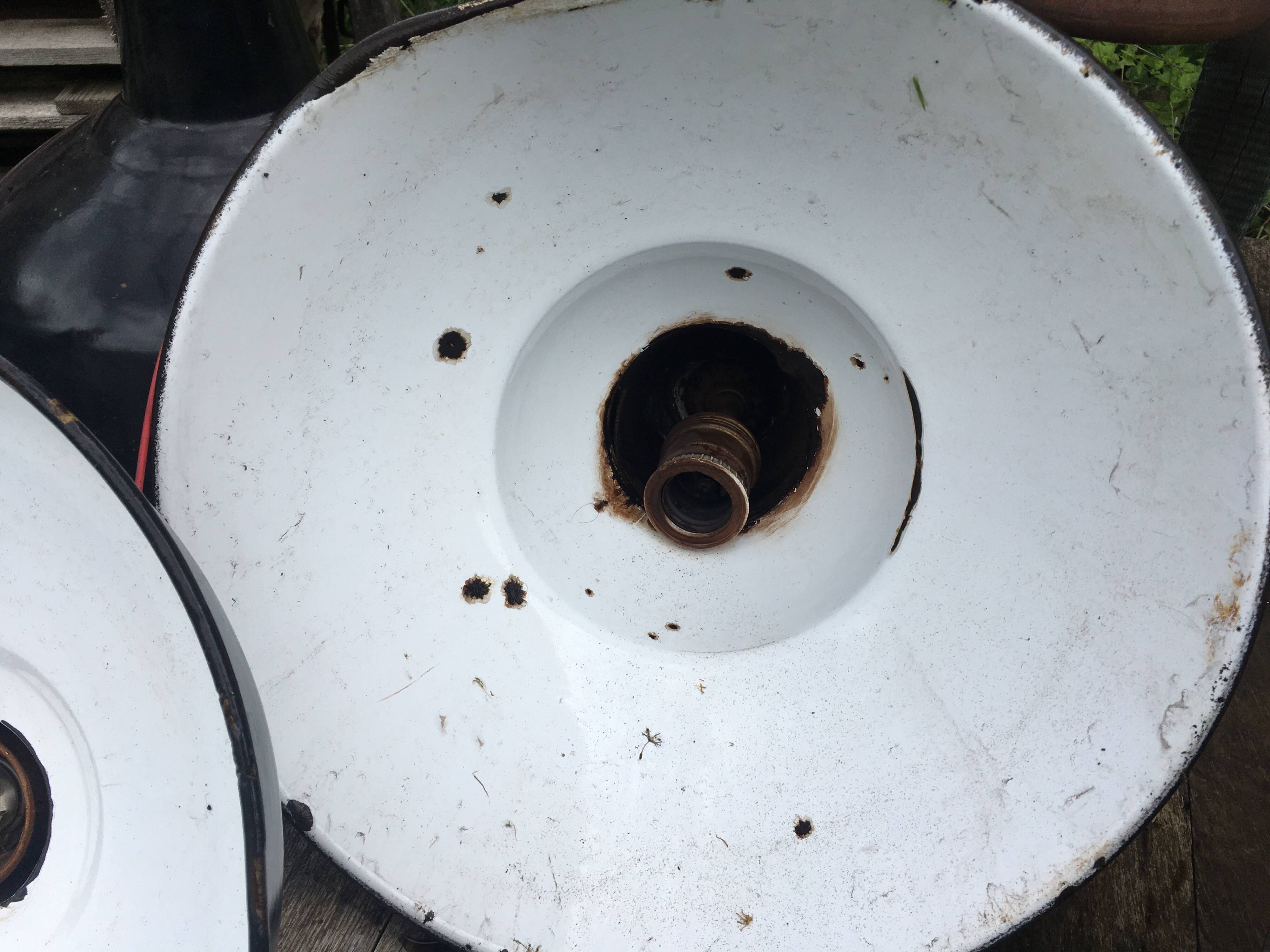 Set of 5 black industrial lamps from the 70s in their patina different formats