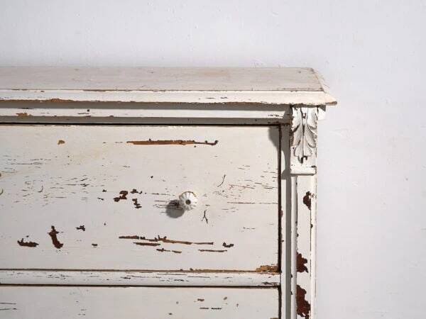 Antique white chest of drawers (c.1920)
