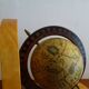 Paire serre livre globe terrestre mappemonde vintage en bois