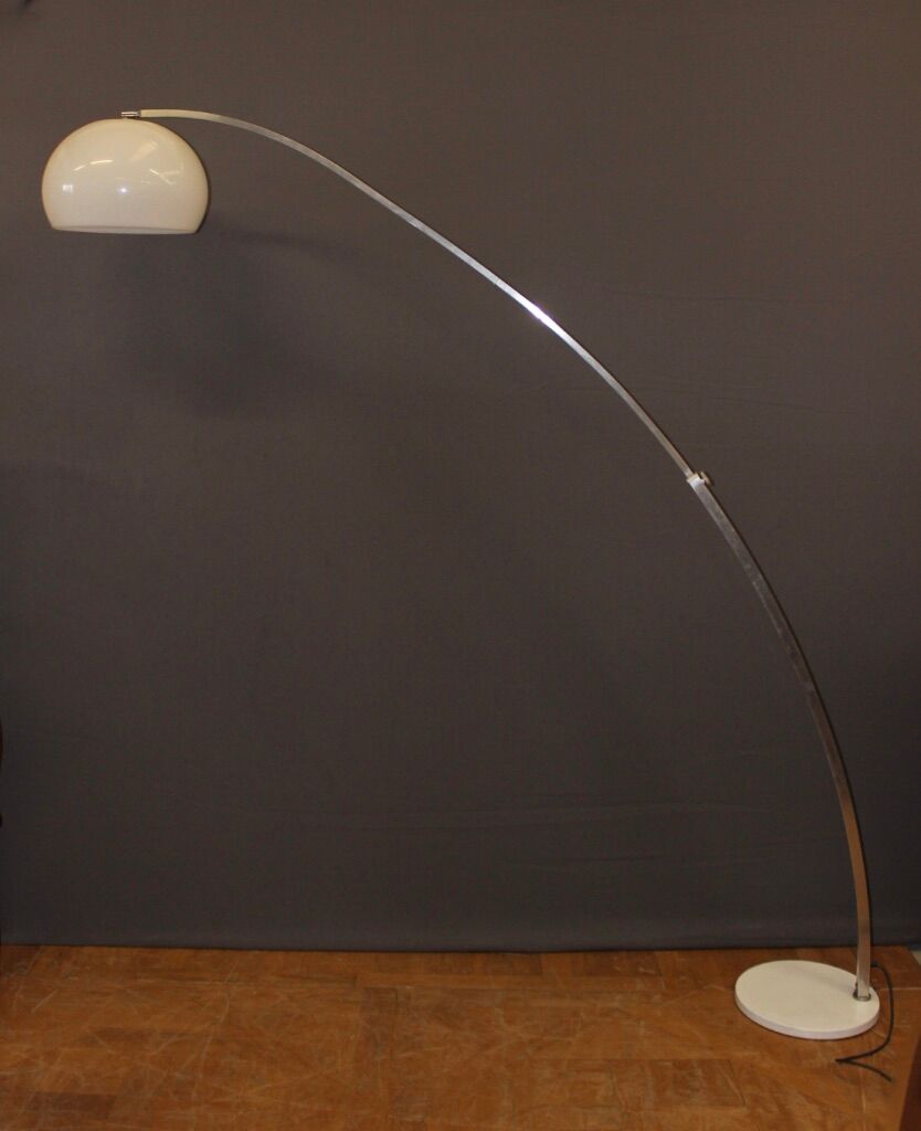 Arc lamppost circa 1970