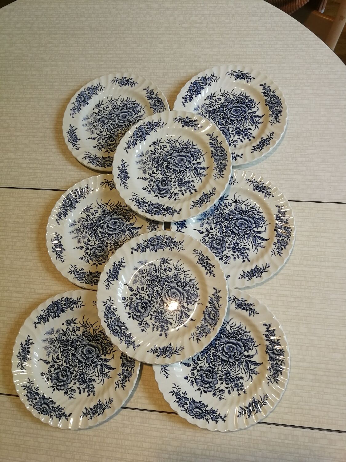 Set of 8 Beacon Hill Dessert Plates