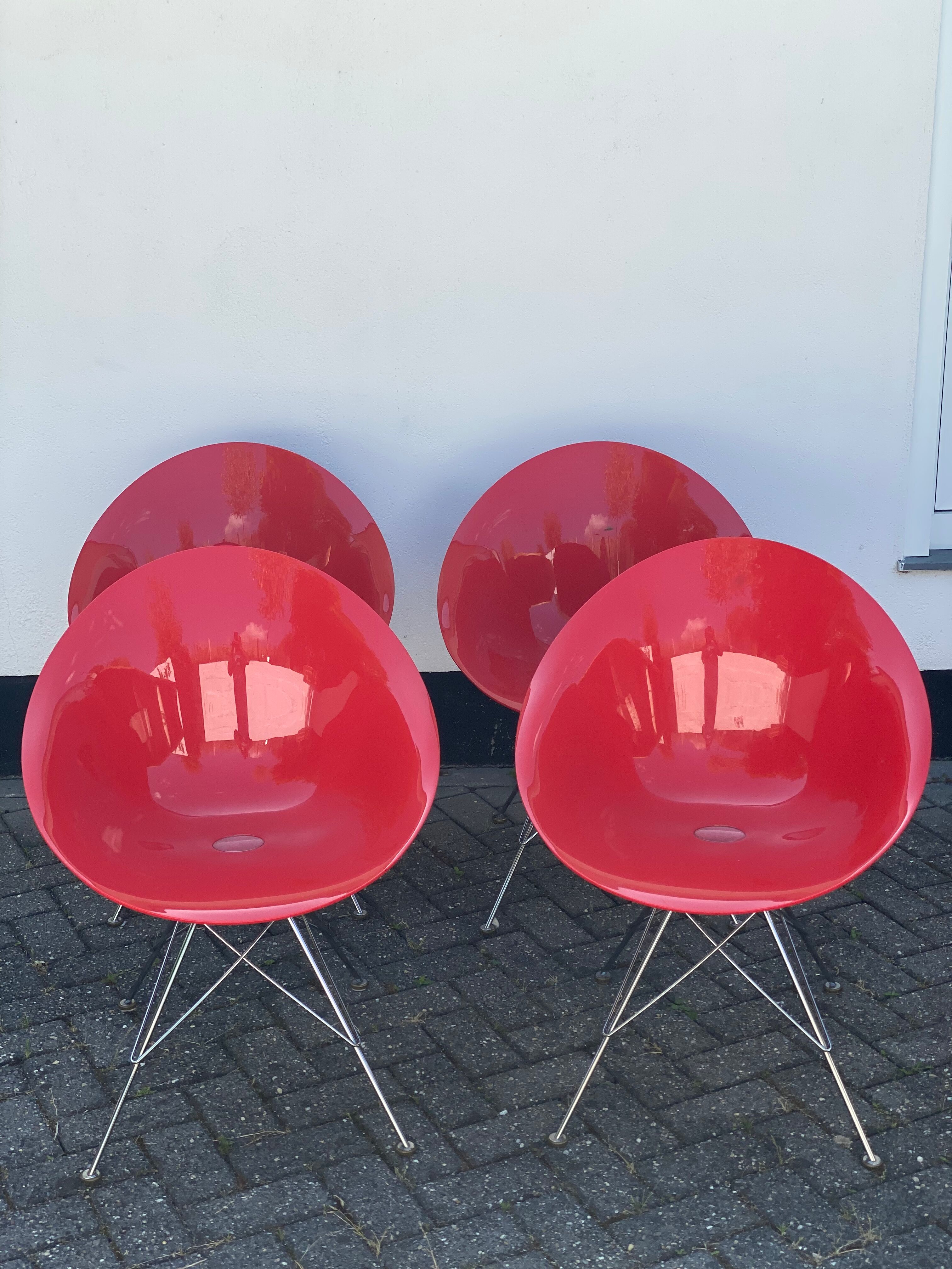 Eros chair with wire base by Philippe Starck, Kartell