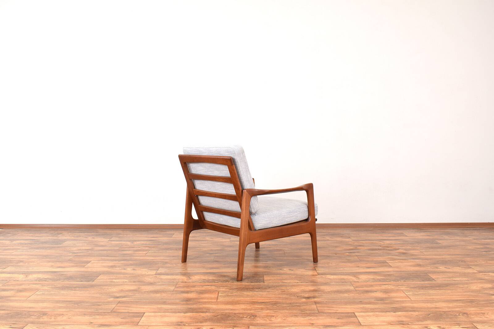 Fauteuil lounge Mid-Century par Illum Wikkelsø, années 1960.