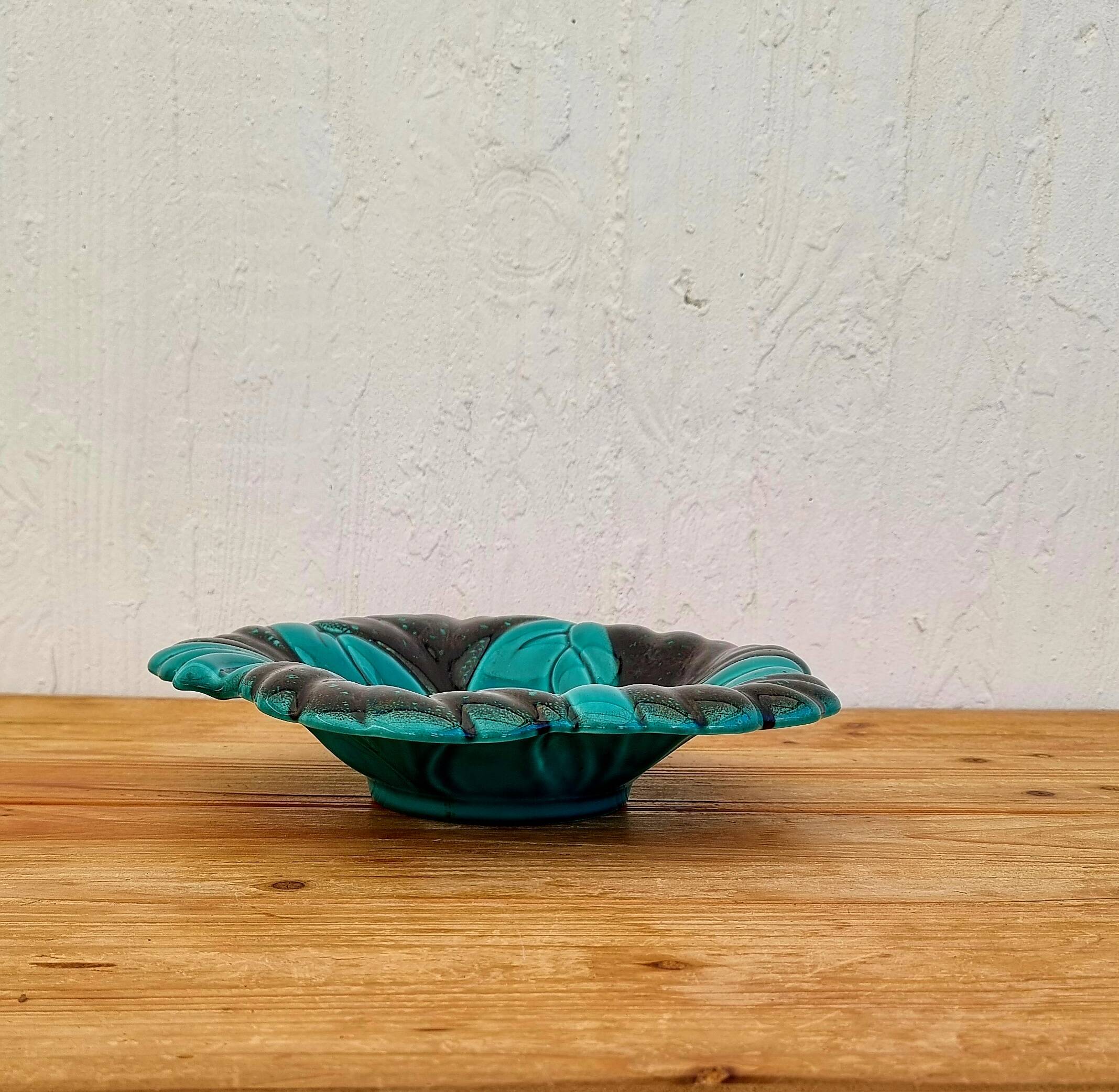 Verceram 4535 Leaf-shaped dish