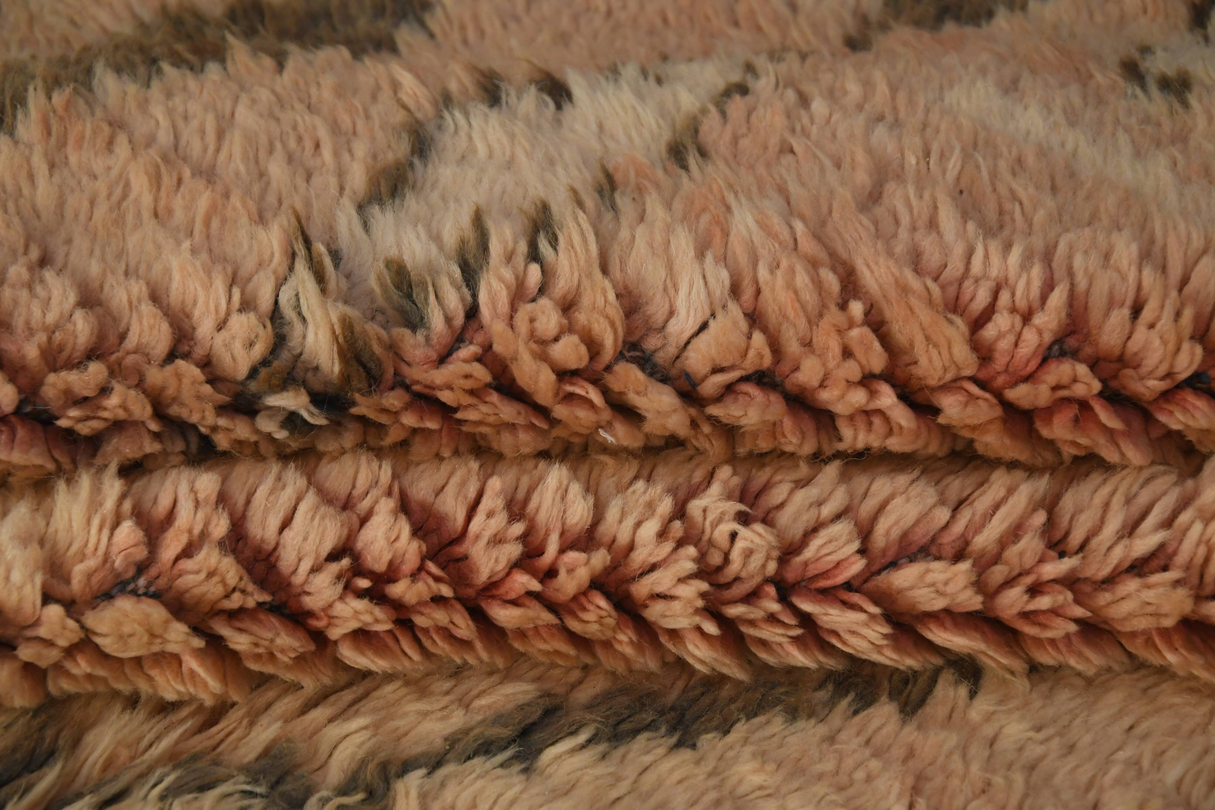 Moroccan Berber rug Boujaad vintage 306 x 170 cm