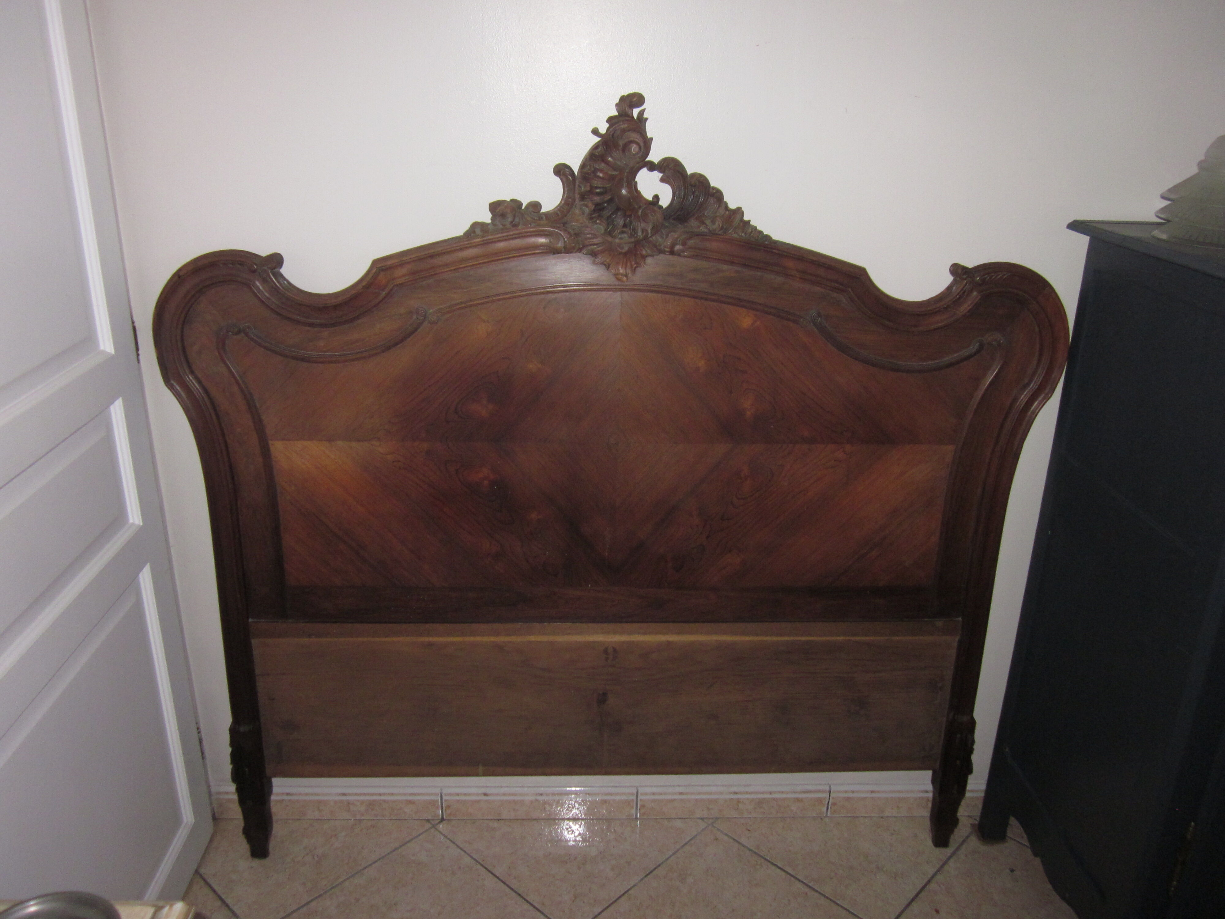Headboard louis xv in walnut