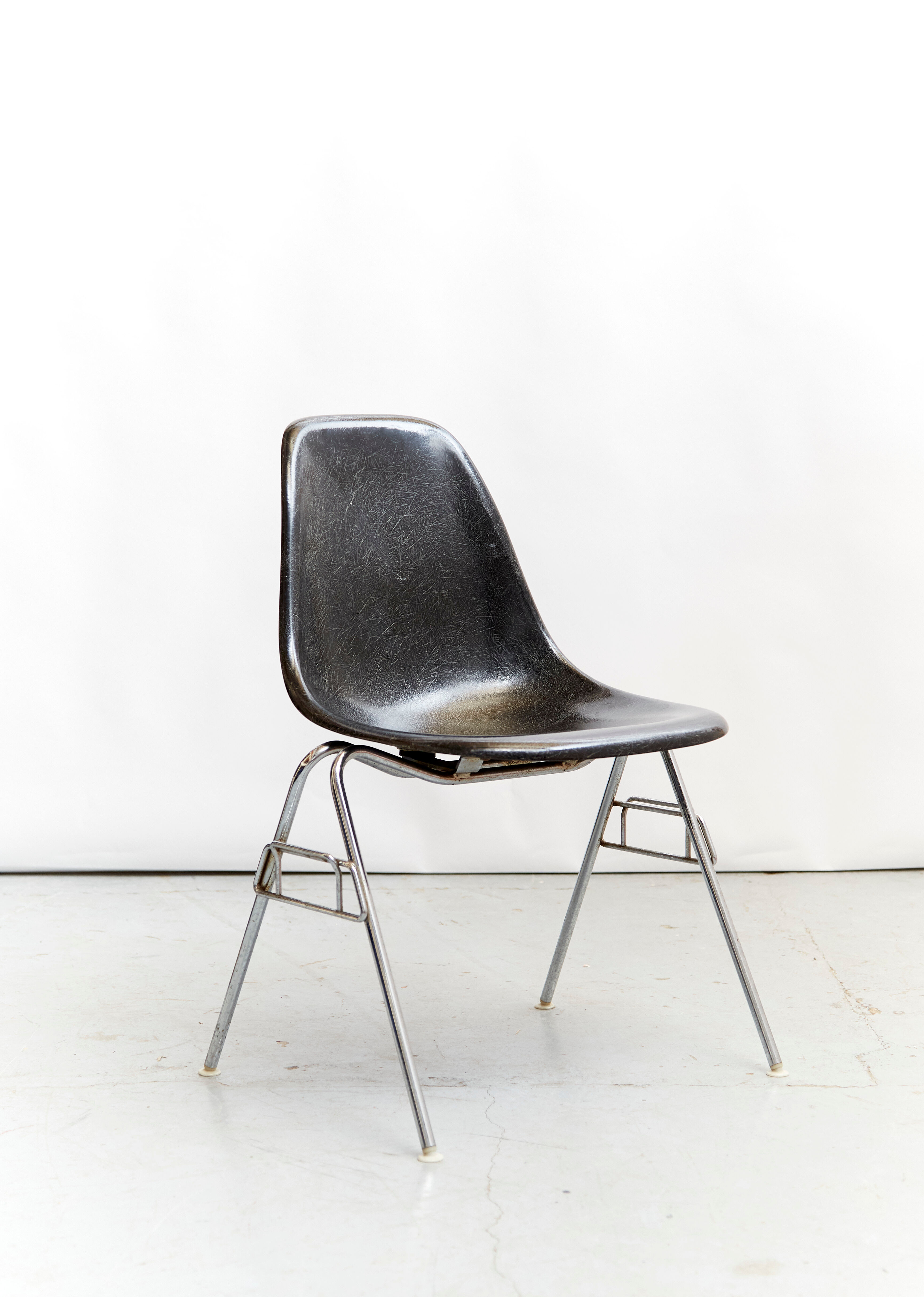 DSS chair by Charles & Ray Eames for Vitra/Herman Miller