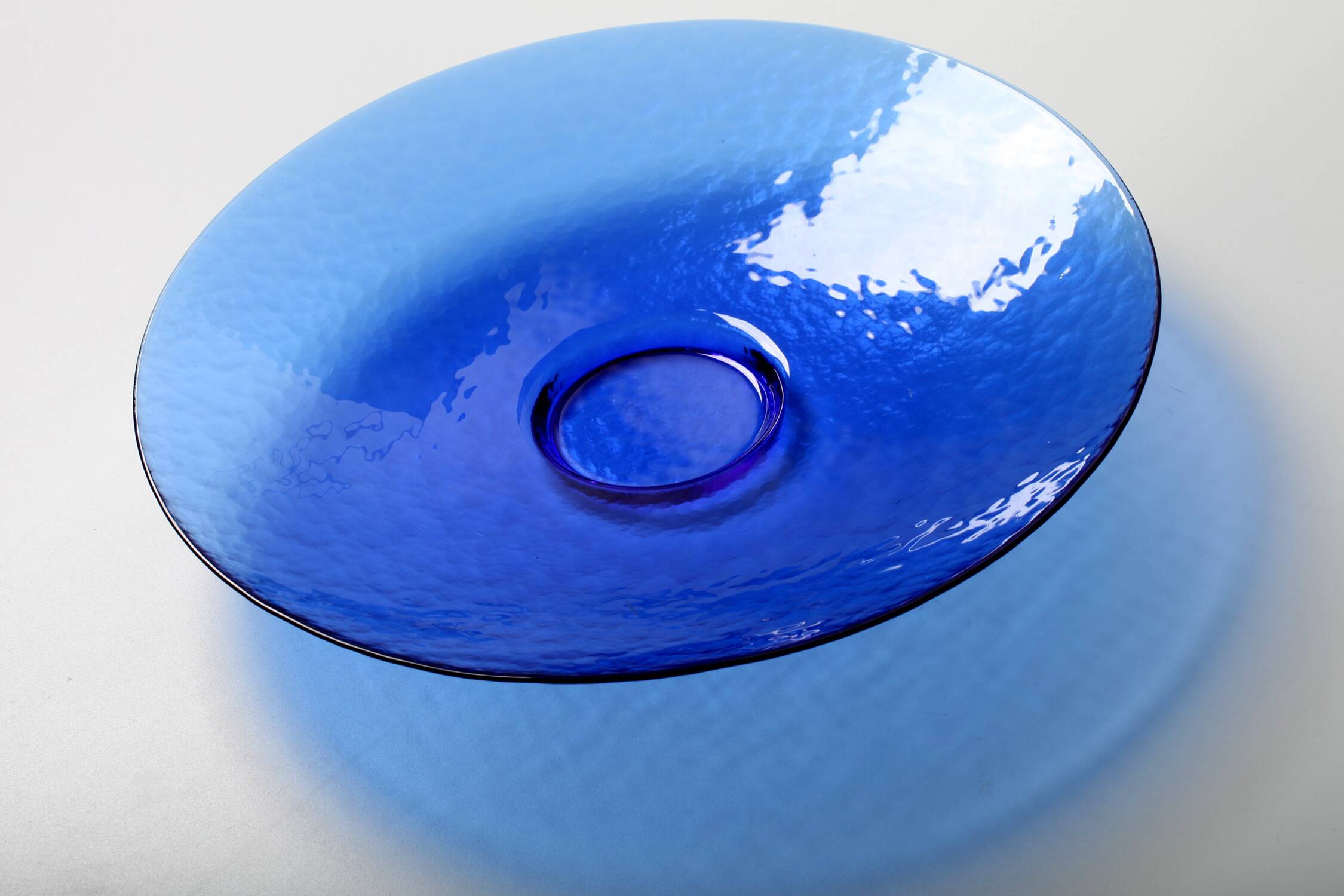 Mid-Century Murano Glass Plate: Cobalt Blue Guido Ferro Centerpiece