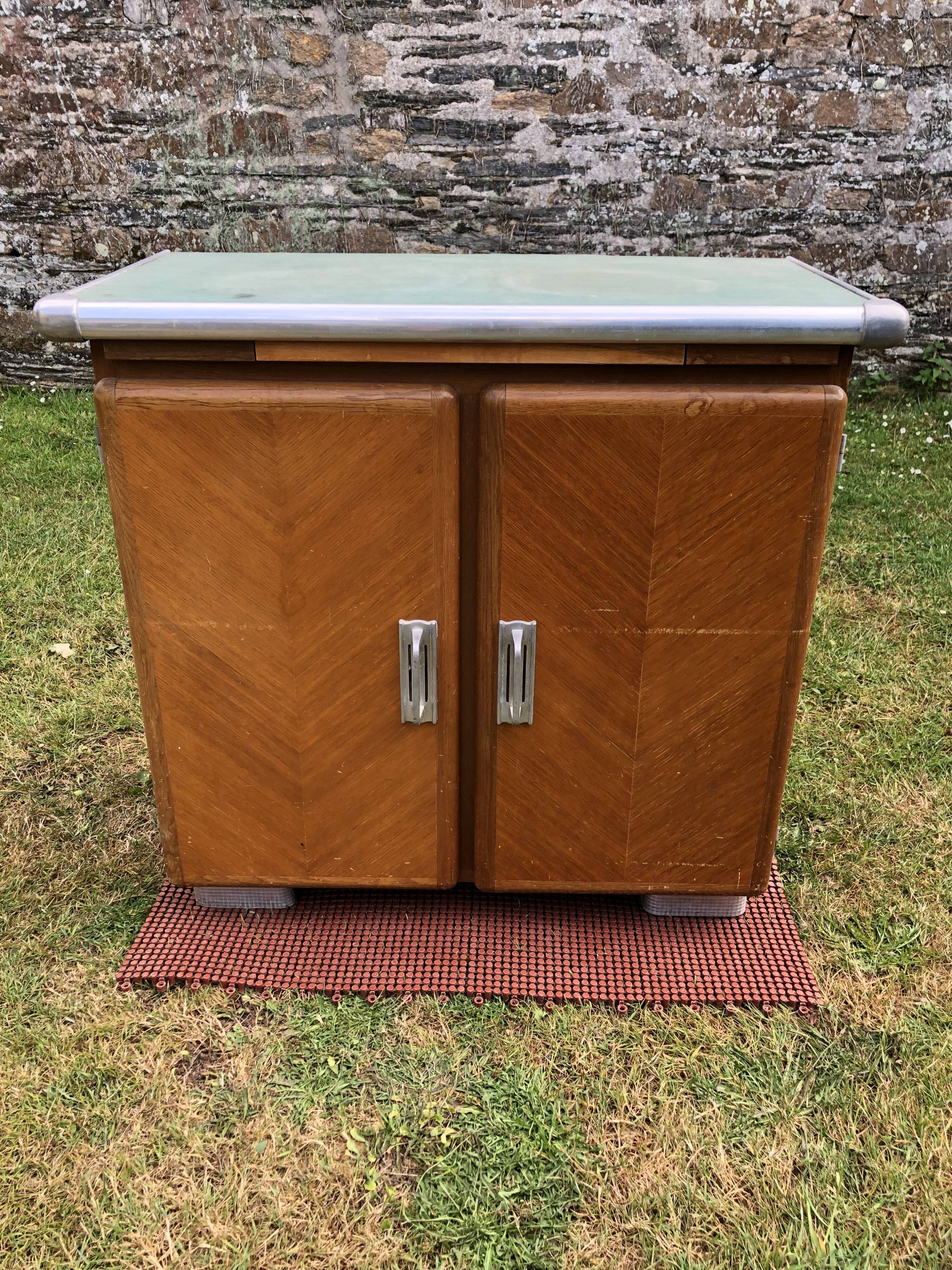 Buffet Mado vintage à 2 portes et 1 tirette en cp chêne.