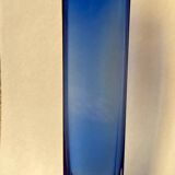 Blue and colorless glass vase with square section