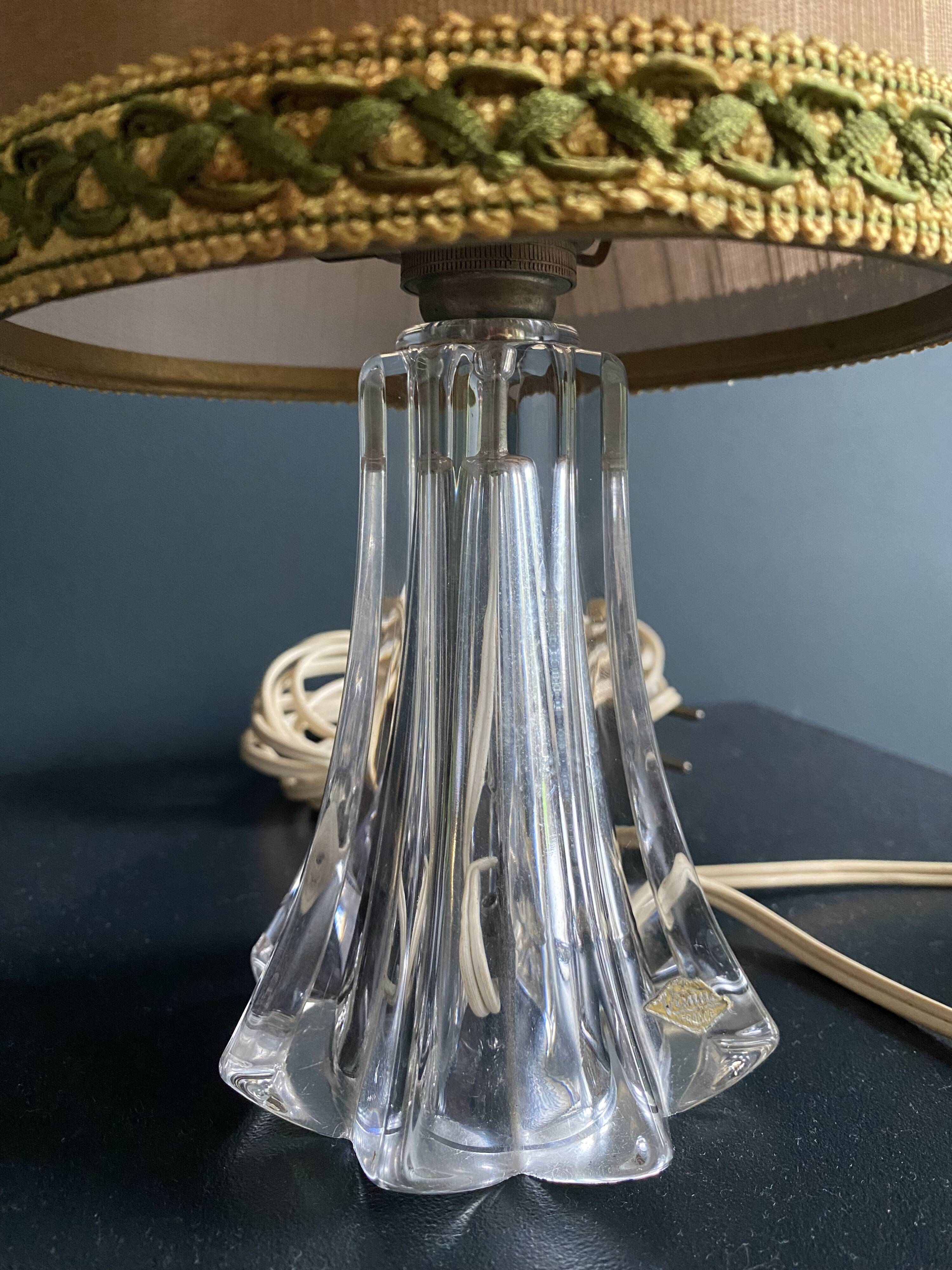 Lampe en cristal Vannes France -Pied sculpté avec étiquette d'origine