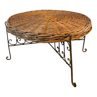 Rattan table with folding legs