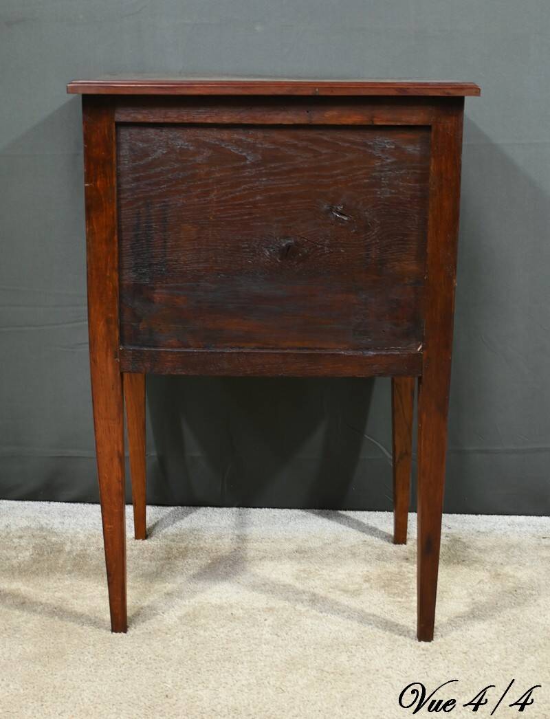 Mahogany chest of drawers, Louis XVI period – Late 18th century