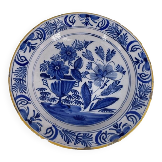 Large Delft Earthenware Plate from the 18th Century