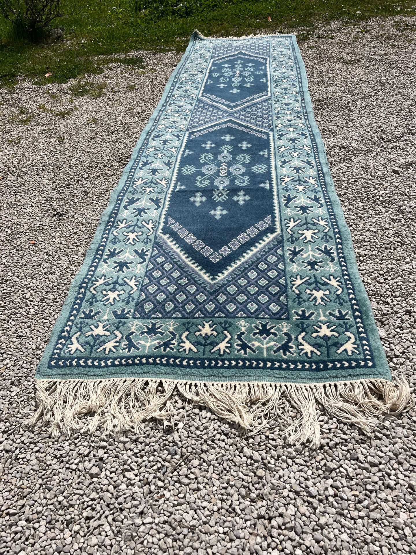 Grand tapis persan ancien 