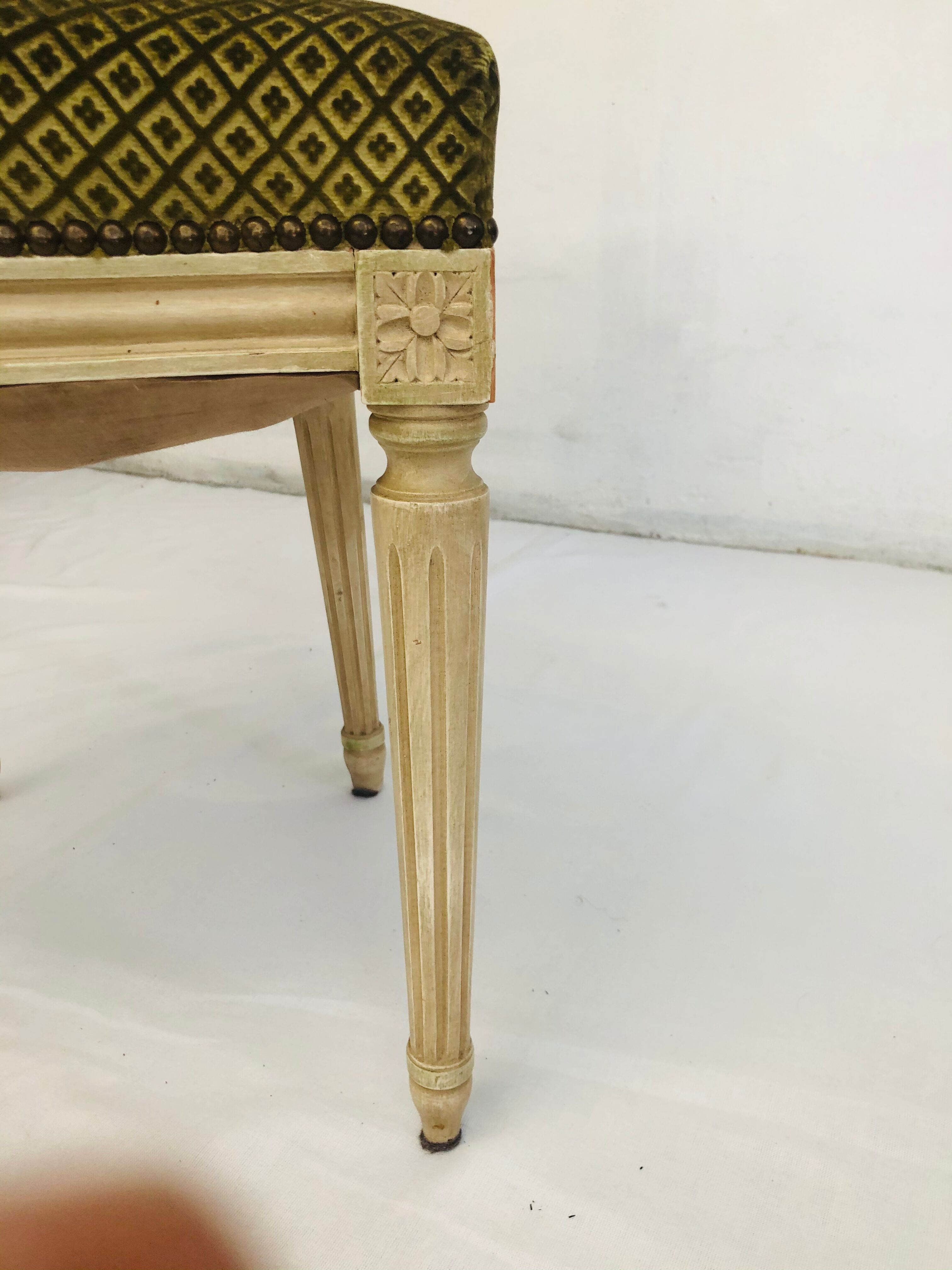 Lot of 6 chairs louis XVI style medallions