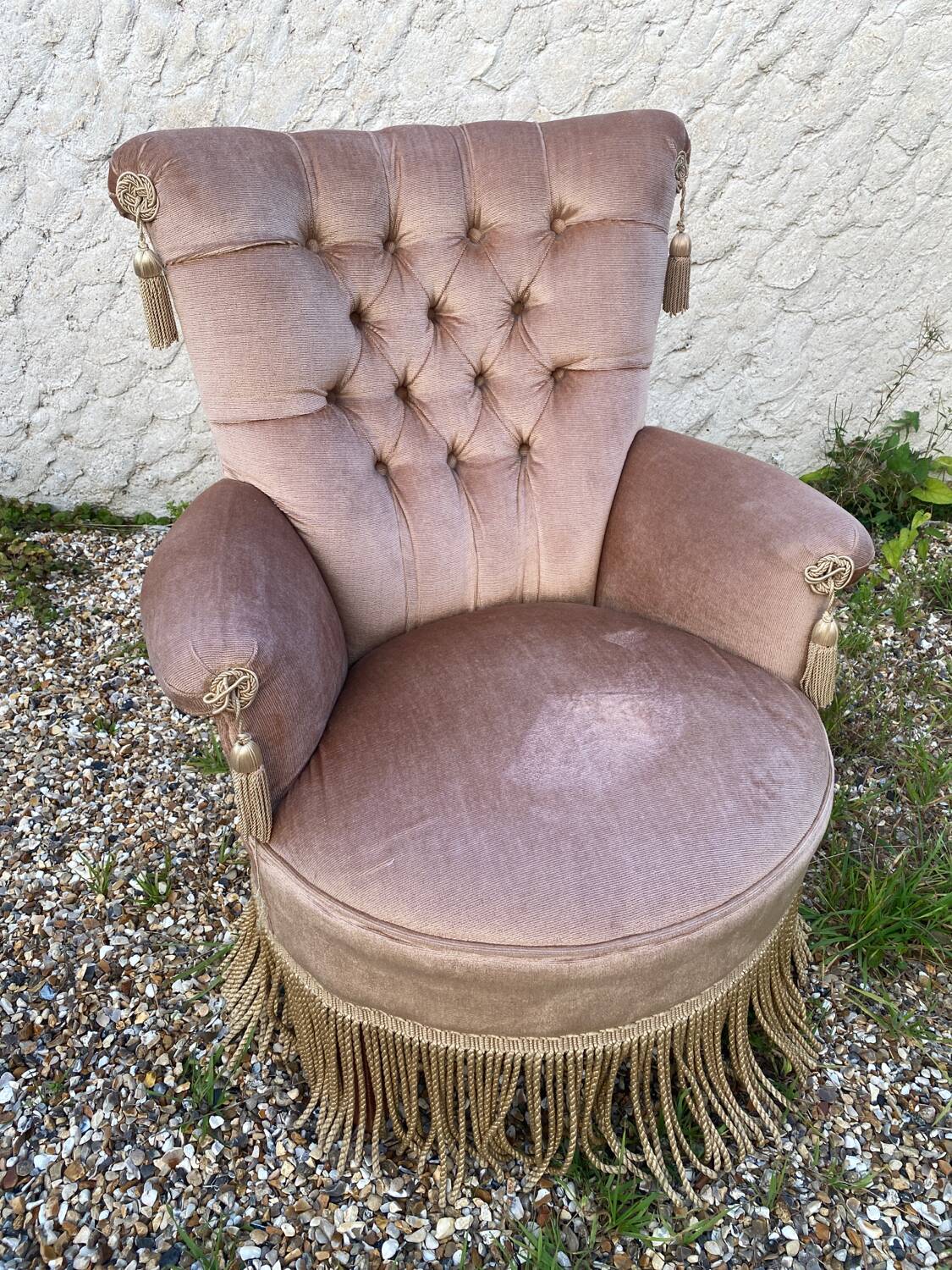 Beige velvet toad armchair