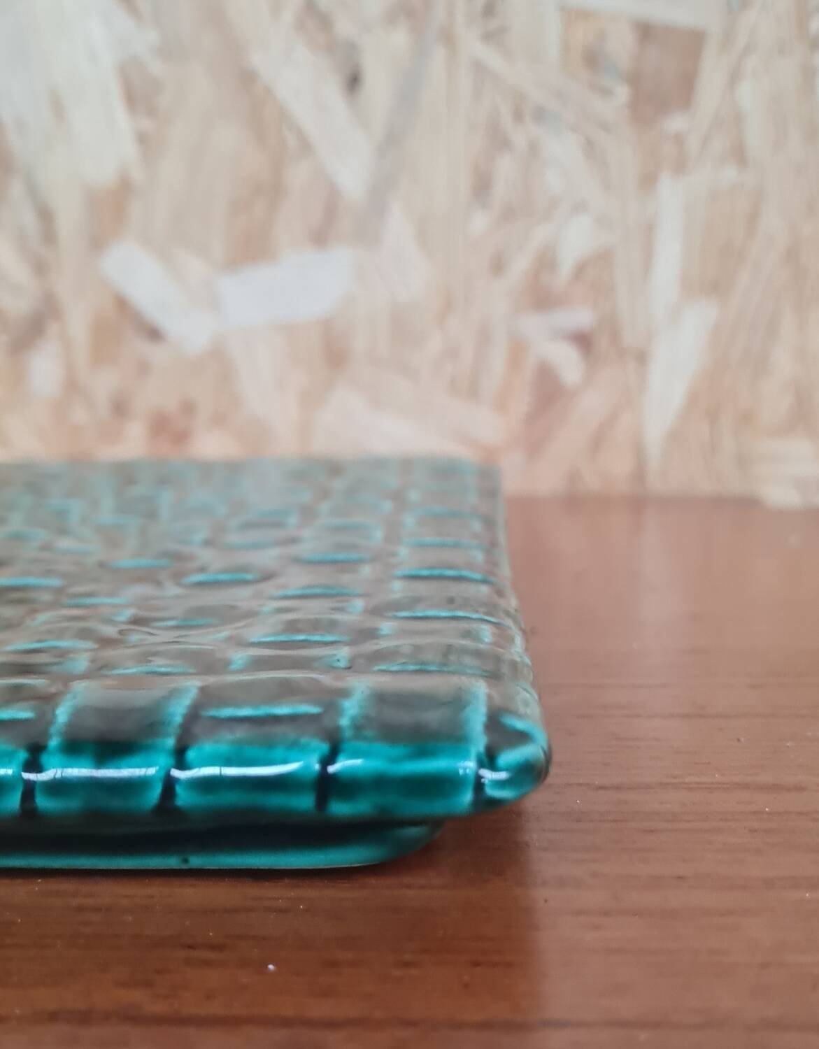 Green earthenware trivet