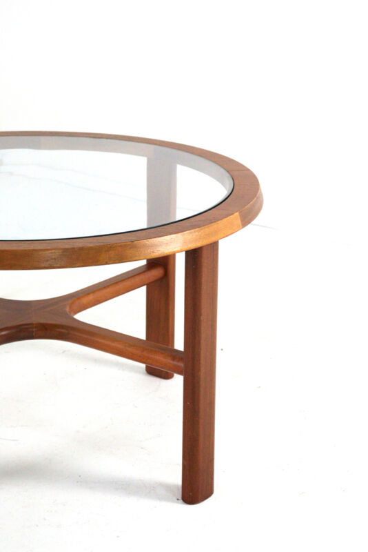 G-plan round coffee table 'Buxton' - mid century modern