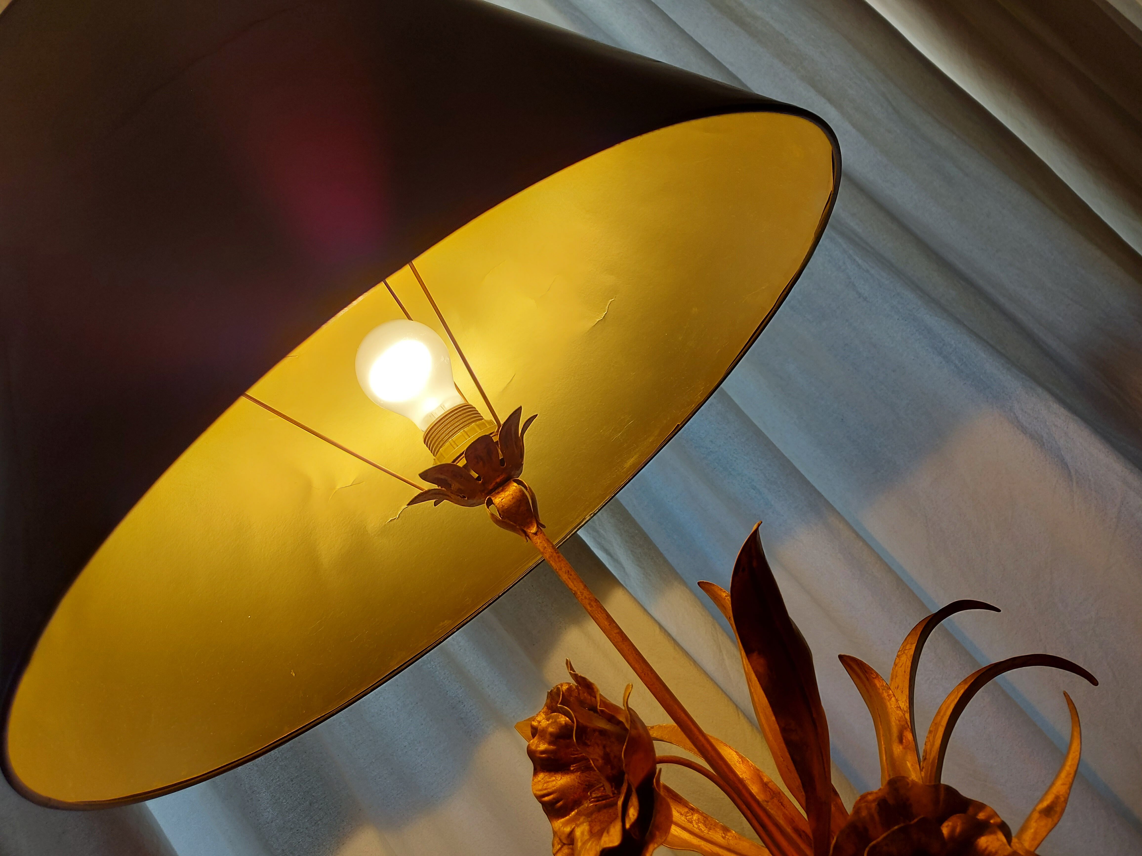 Large lamp, bouquet of vintage anemone flowers, gold metal, Hans Kogl